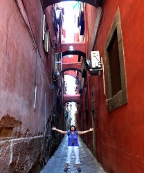 The narrow streets of Old Naples